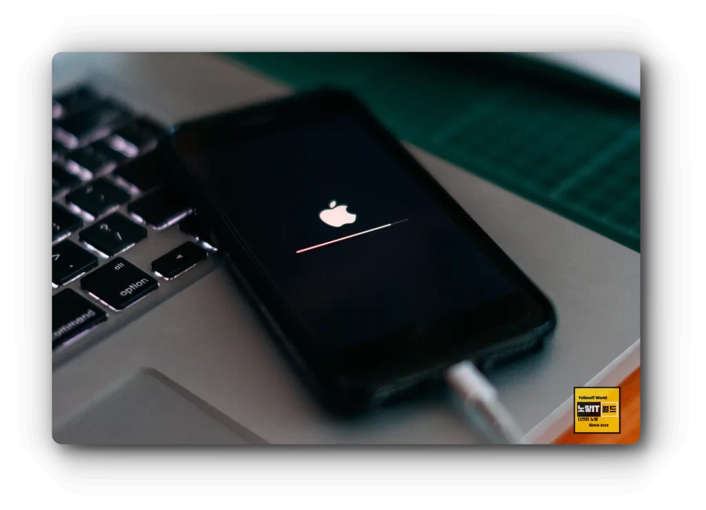 puls iphone stuck on apple logo updates