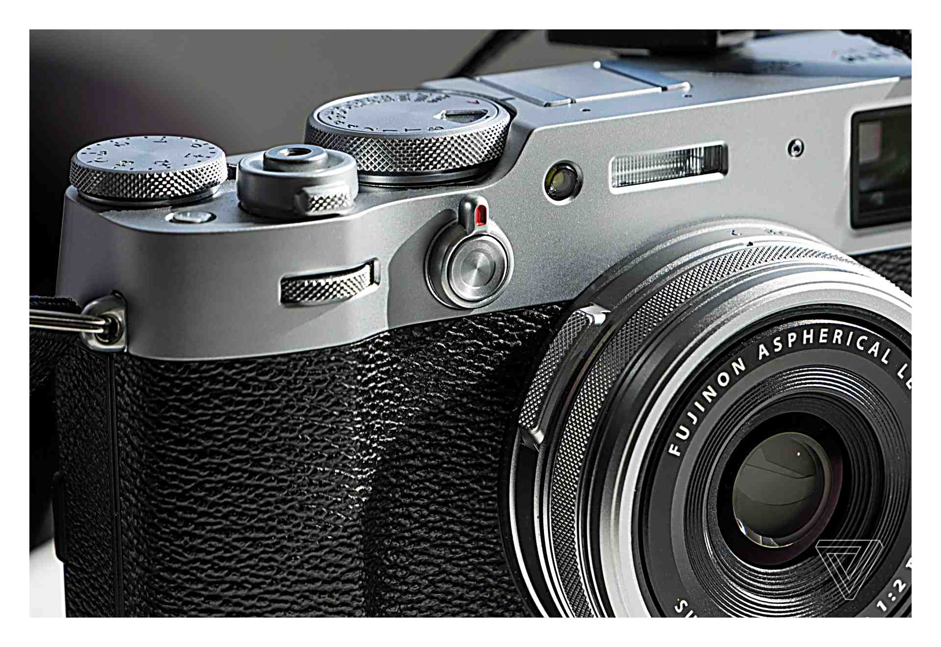 후지필름 FujiFilm x100 VI 출시 하이엔드 컴팩트 디지털카메라 2